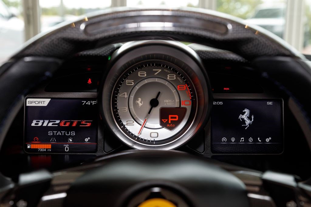 Used 2022 Ferrari 812 GTS RWD image 40