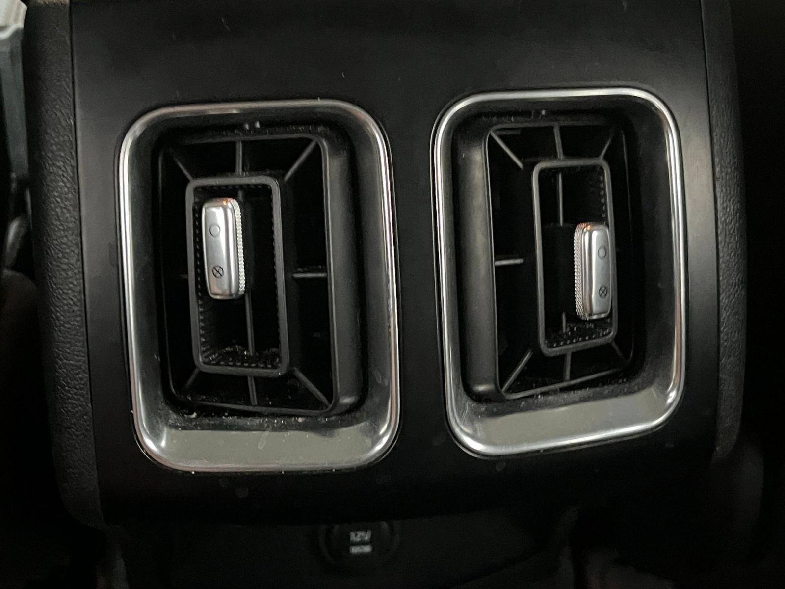 Used 2024 Kia Sorento S FWD image 24