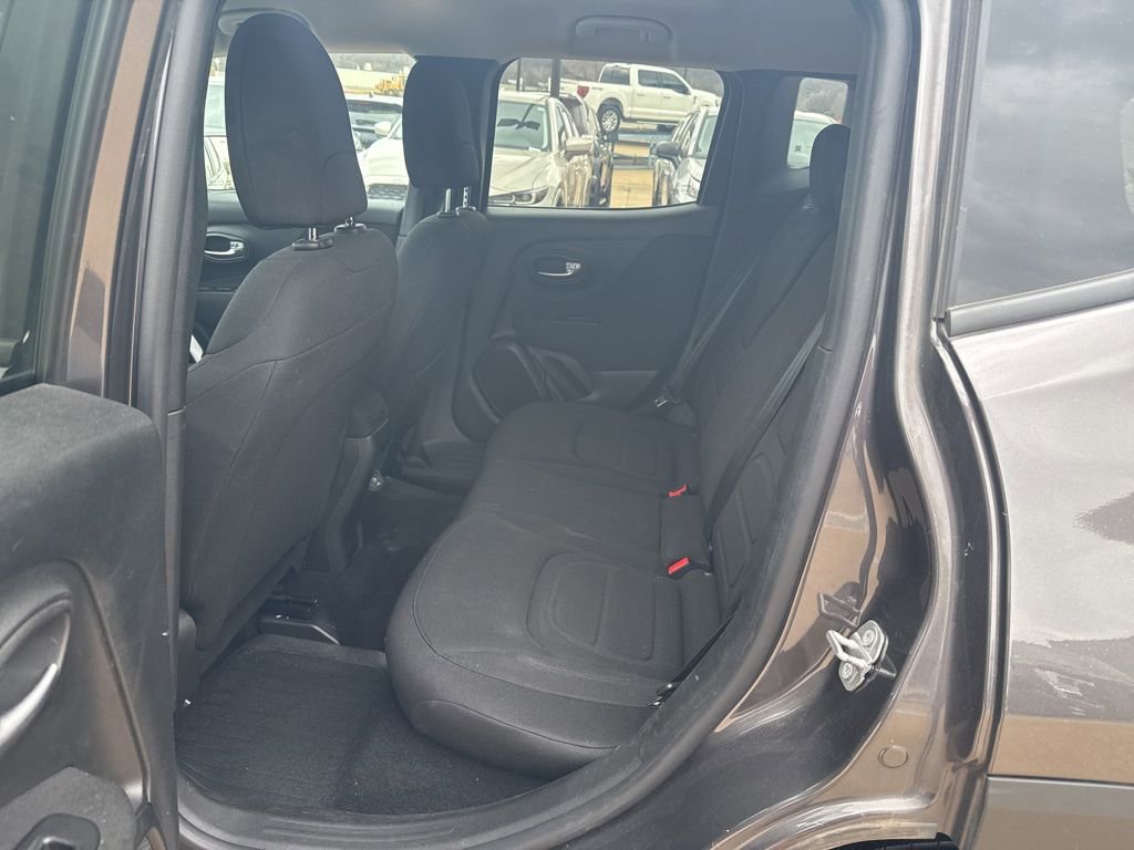 Used 2020 Jeep Renegade Latitude image 10