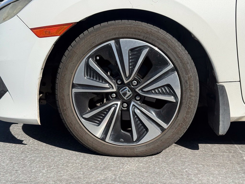 Used 2017 Honda Civic EX-T image 5