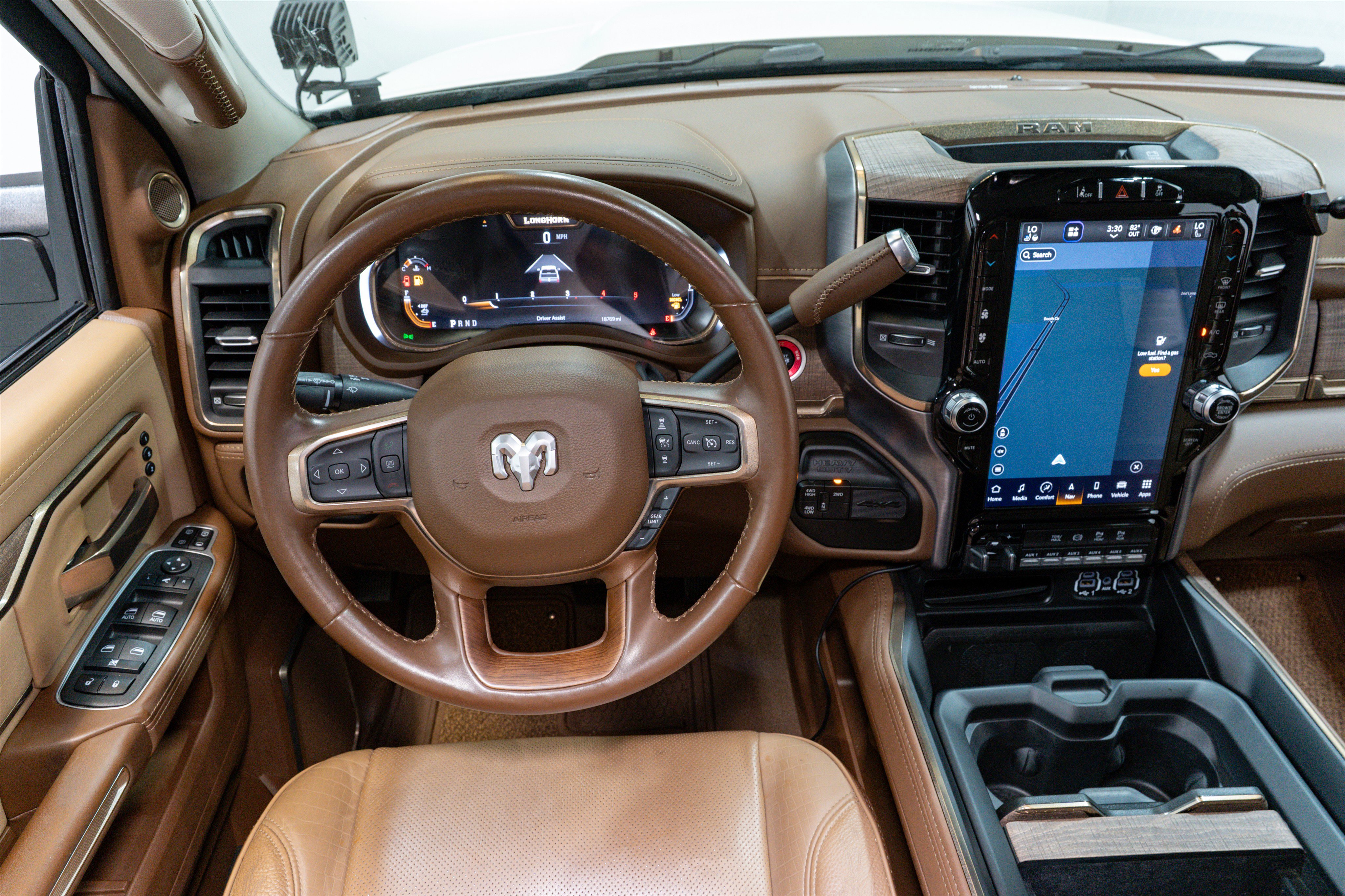 Used 2023 RAM 3500 Limited image 14