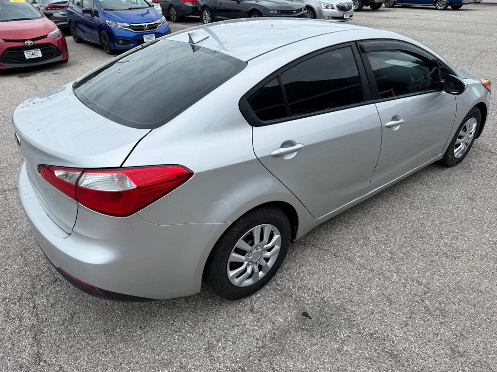 Used 2016 Kia Forte LX w/ LX Popular Package FWD image 5