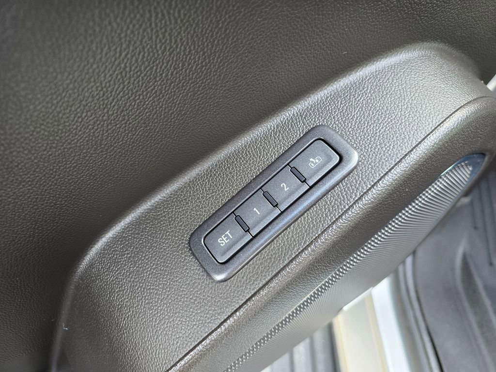 Used 2017 Chevrolet Tahoe LT AWD/4WD image 26