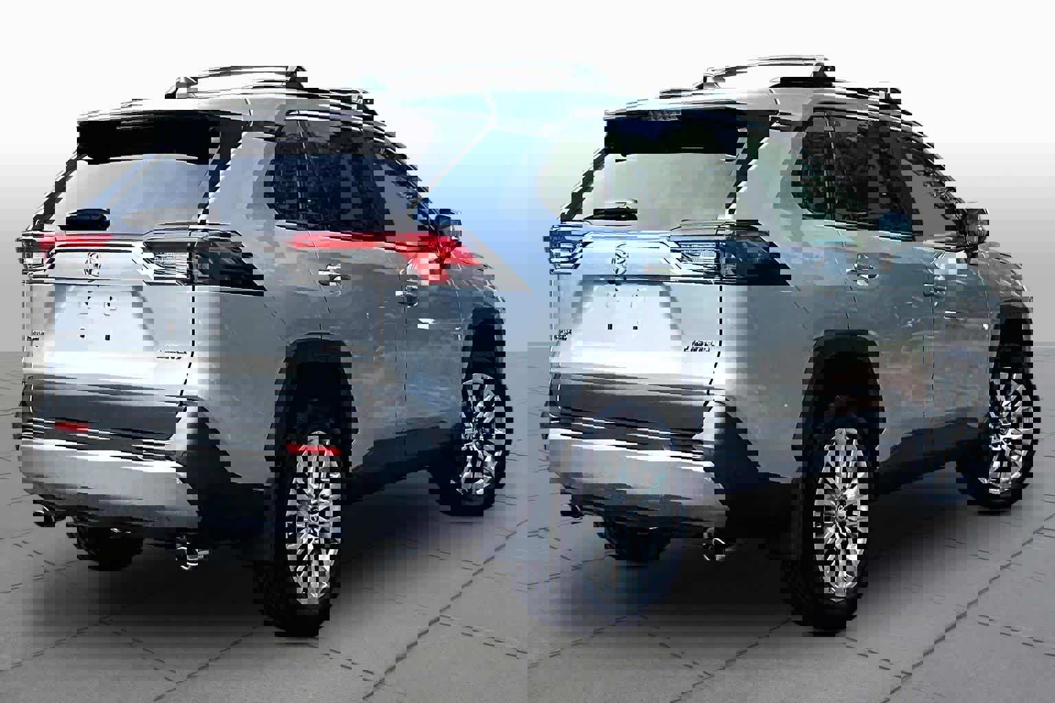 Used 2025 Toyota RAV4 Limited w/ Weather Package image 13