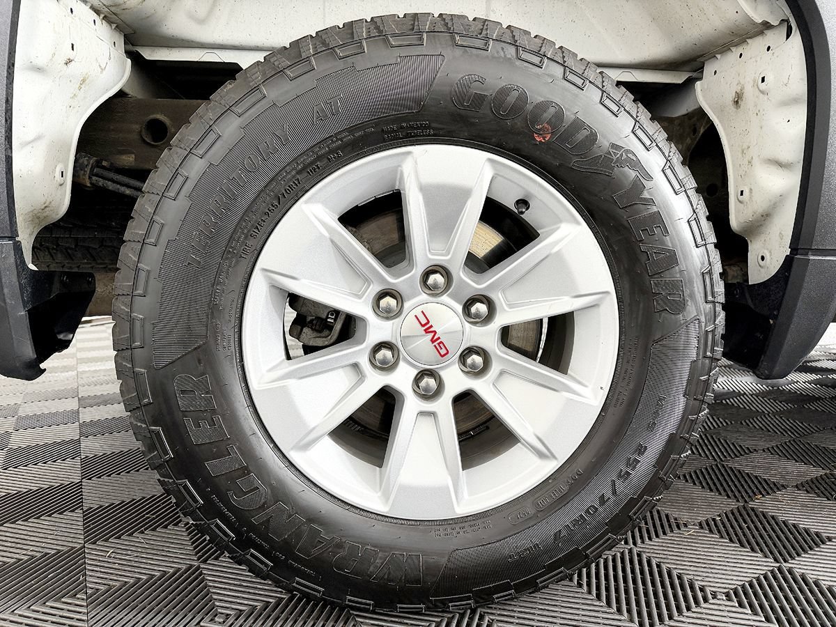 Used 2023 GMC Sierra 1500 SLE AWD/4WD image 27