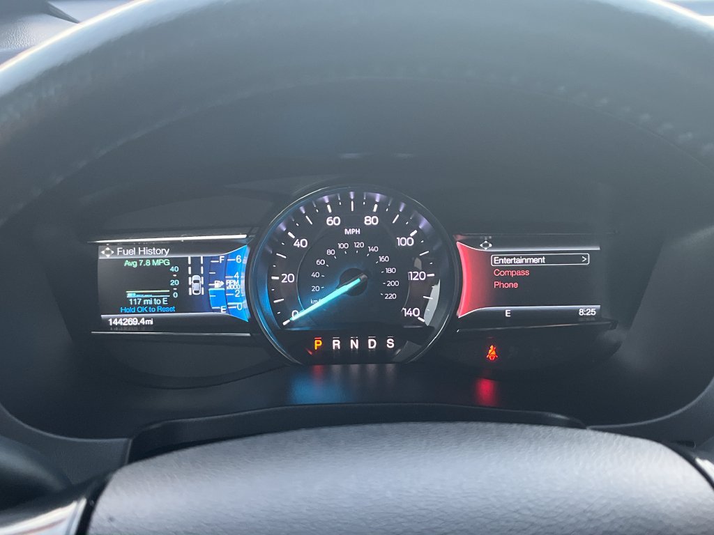 Used 2018 Ford Explorer XLT w/ Equipment Group 202A AWD/4WD image 10