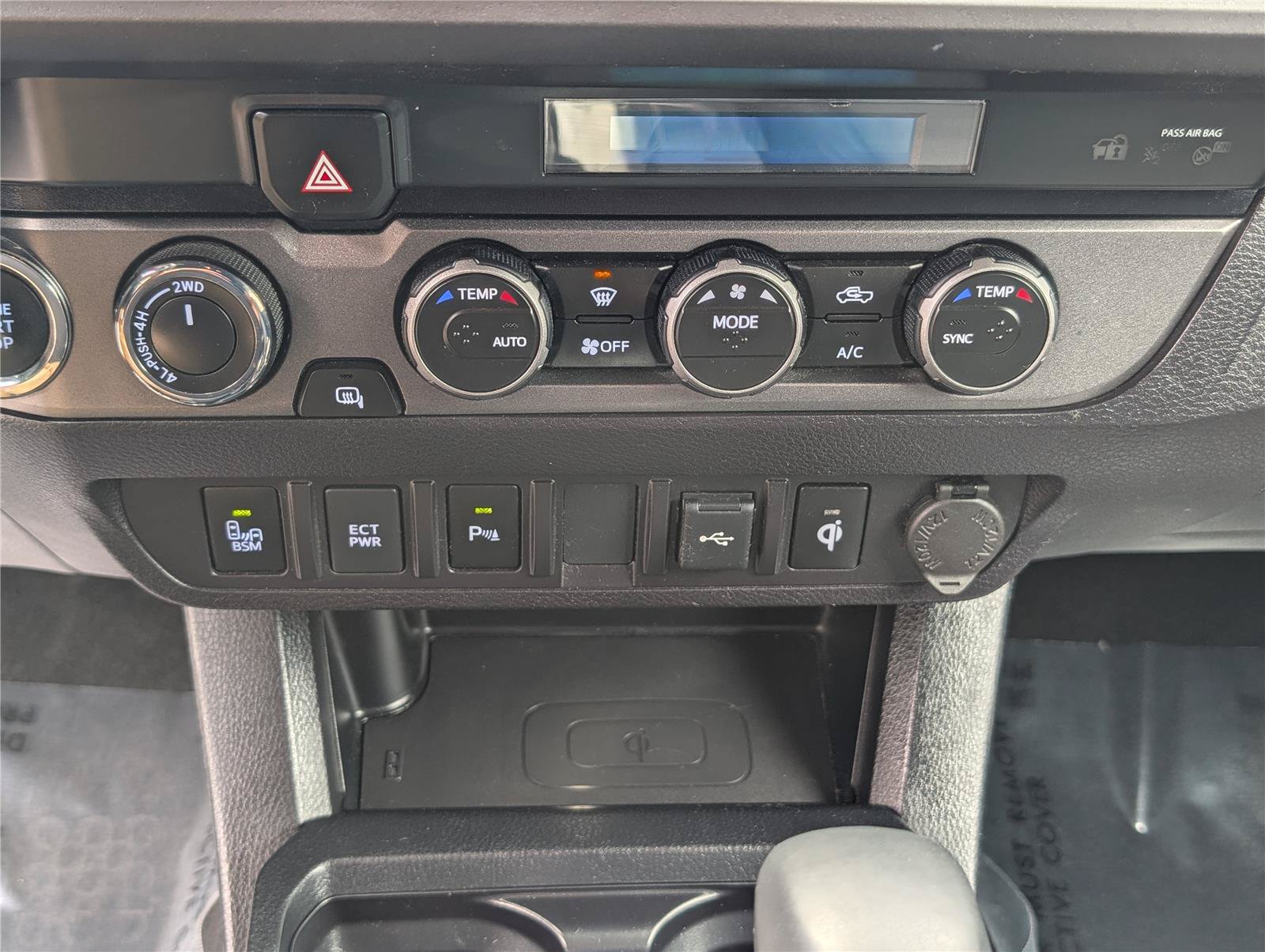 Used 2021 Toyota Tacoma TRD Sport w/ Technology Package AWD/4WD image 25