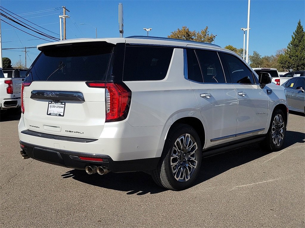 Used 2023 GMC Yukon Denali Ultimate image 11