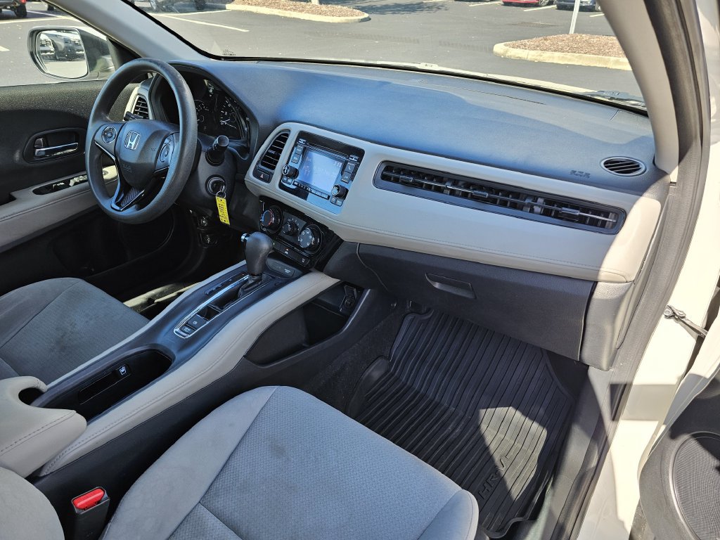Used 2022 Honda HR-V LX image 10
