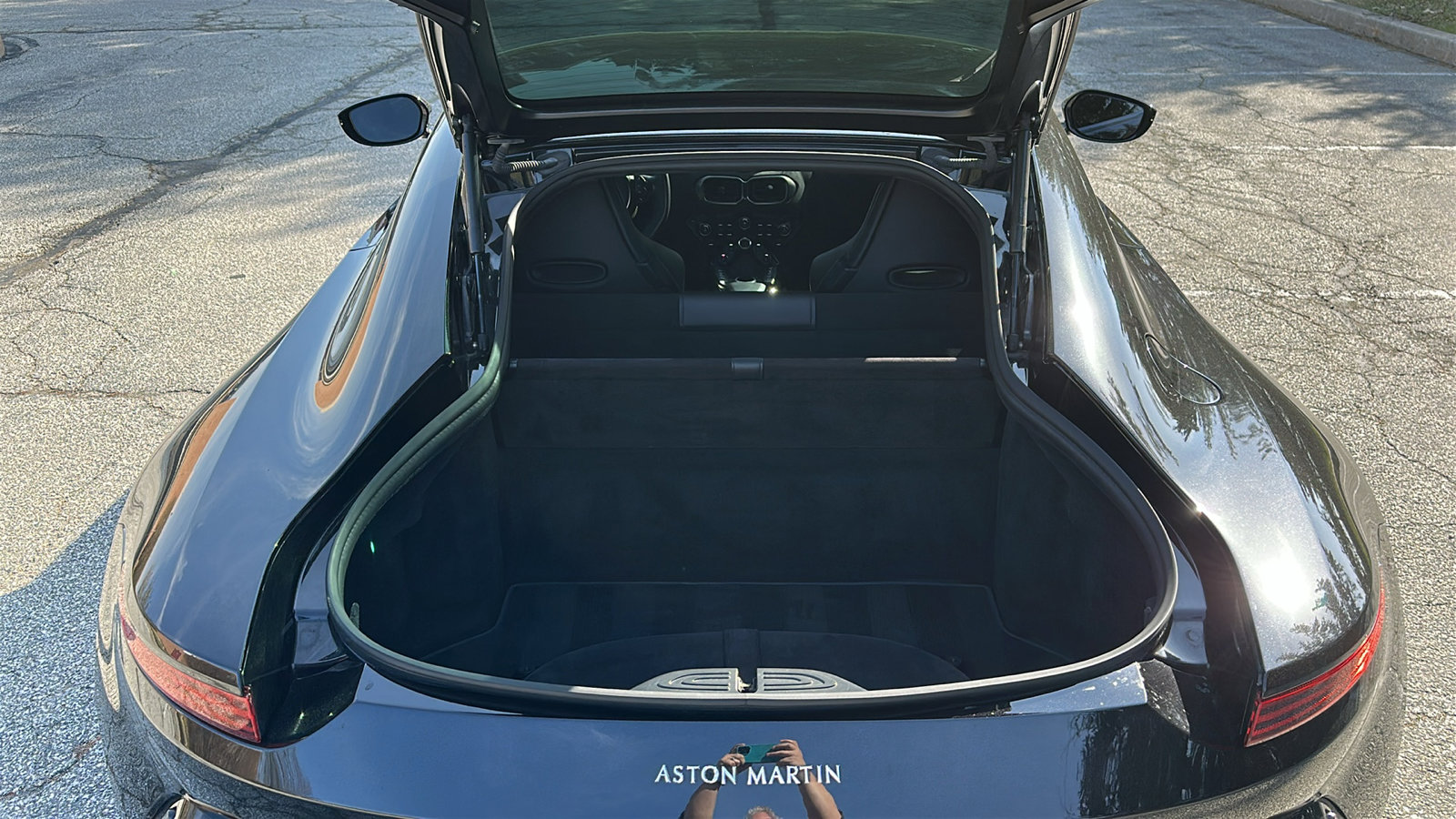 Used 2020 Aston Martin V8 Vantage Coupe image 7