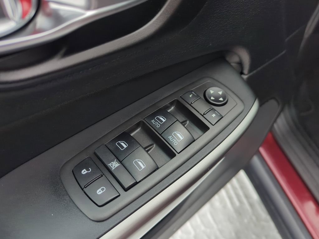 Used 2021 Jeep Cherokee Latitude image 31