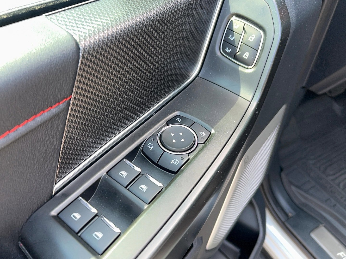 Used 2024 Ford F150 Raptor AWD/4WD image 13