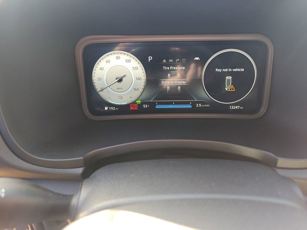 Used 2023 Hyundai Kona Limited image 9