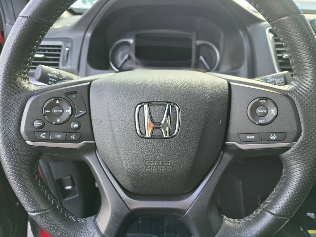 Certified 2025 Honda Passport EX-L image 17