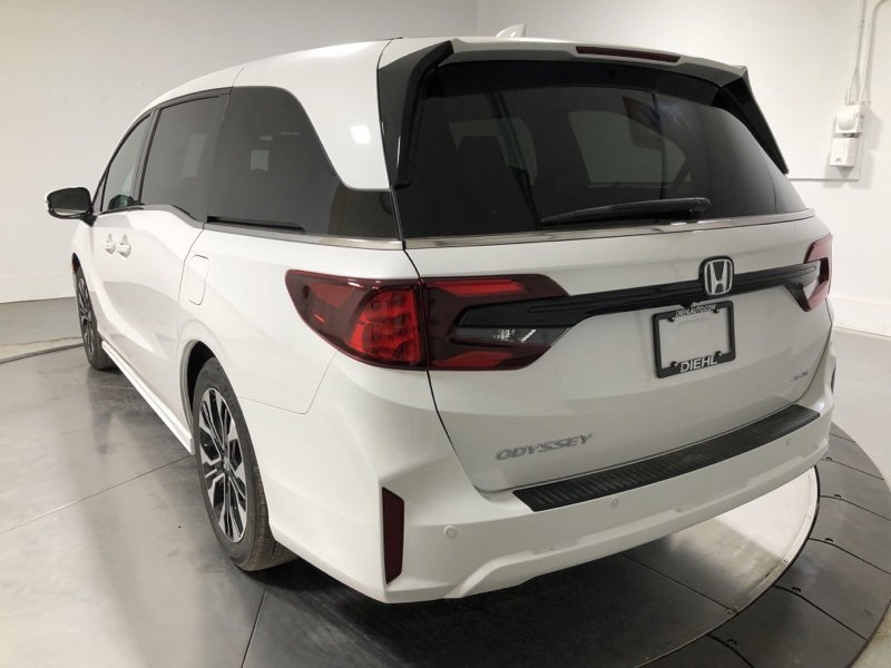 New 2026 Honda Odyssey Elite image 5