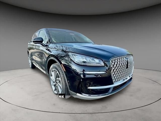 New 2024 Lincoln Corsair AWD w/ Equipment Group 102A image 3