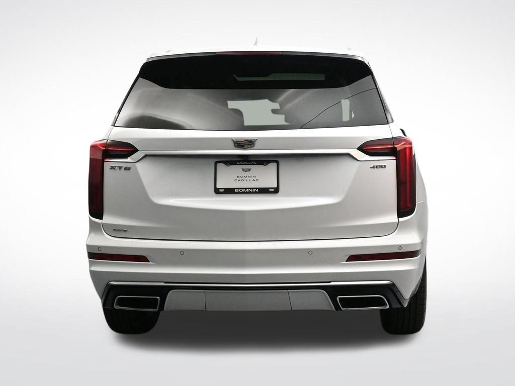 Used 2023 Cadillac XT6 Premium Luxury w/ Technology Package AWD/4WD image 4