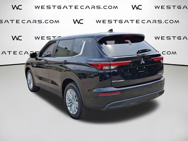 New 2025 Mitsubishi Outlander ES image 4