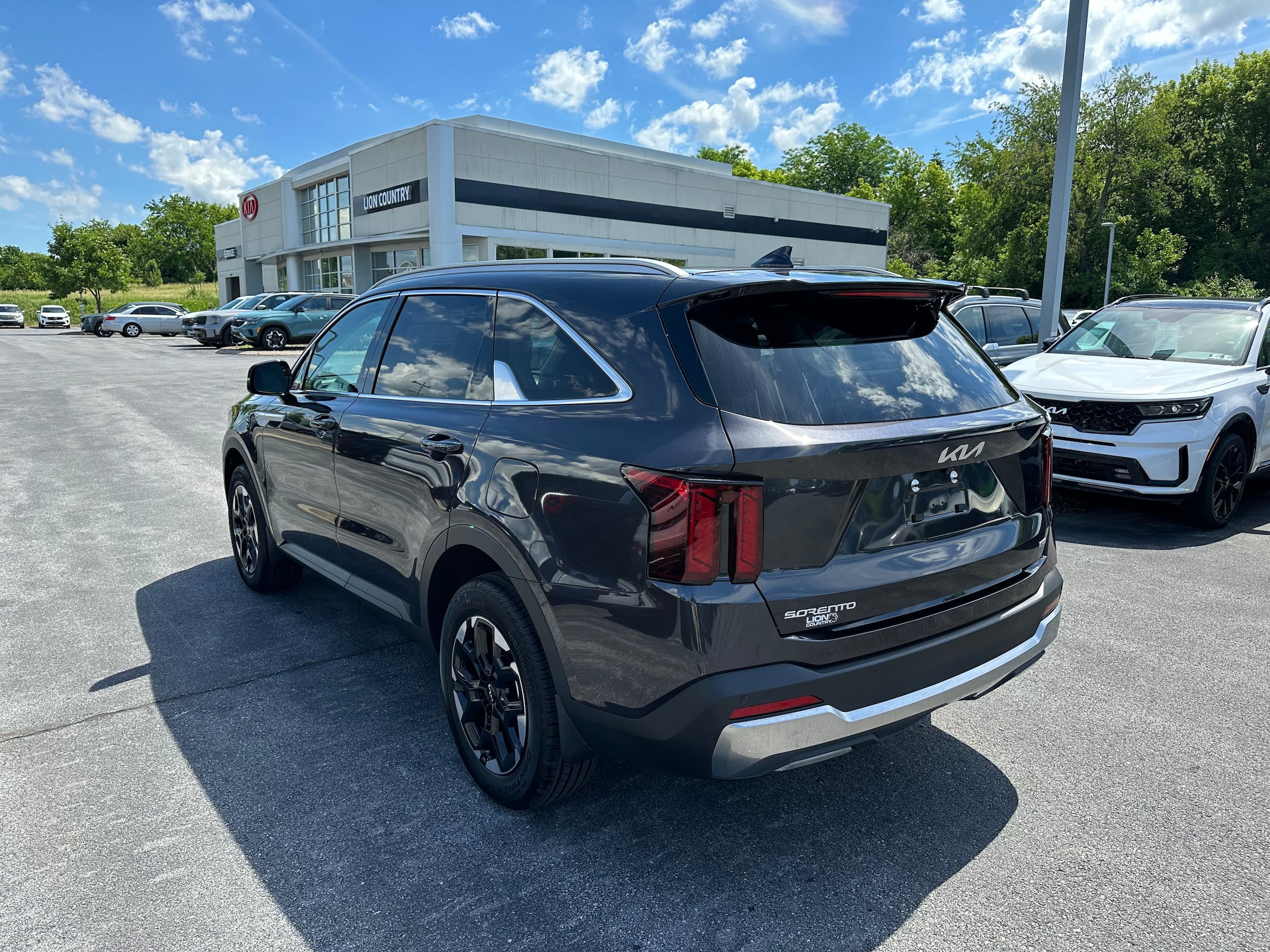 New 2026 Kia Sorento S AWD/4WD image 7