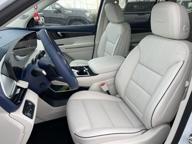 New 2026 Buick Enclave Avenir w/ Super Cruise Package image 11