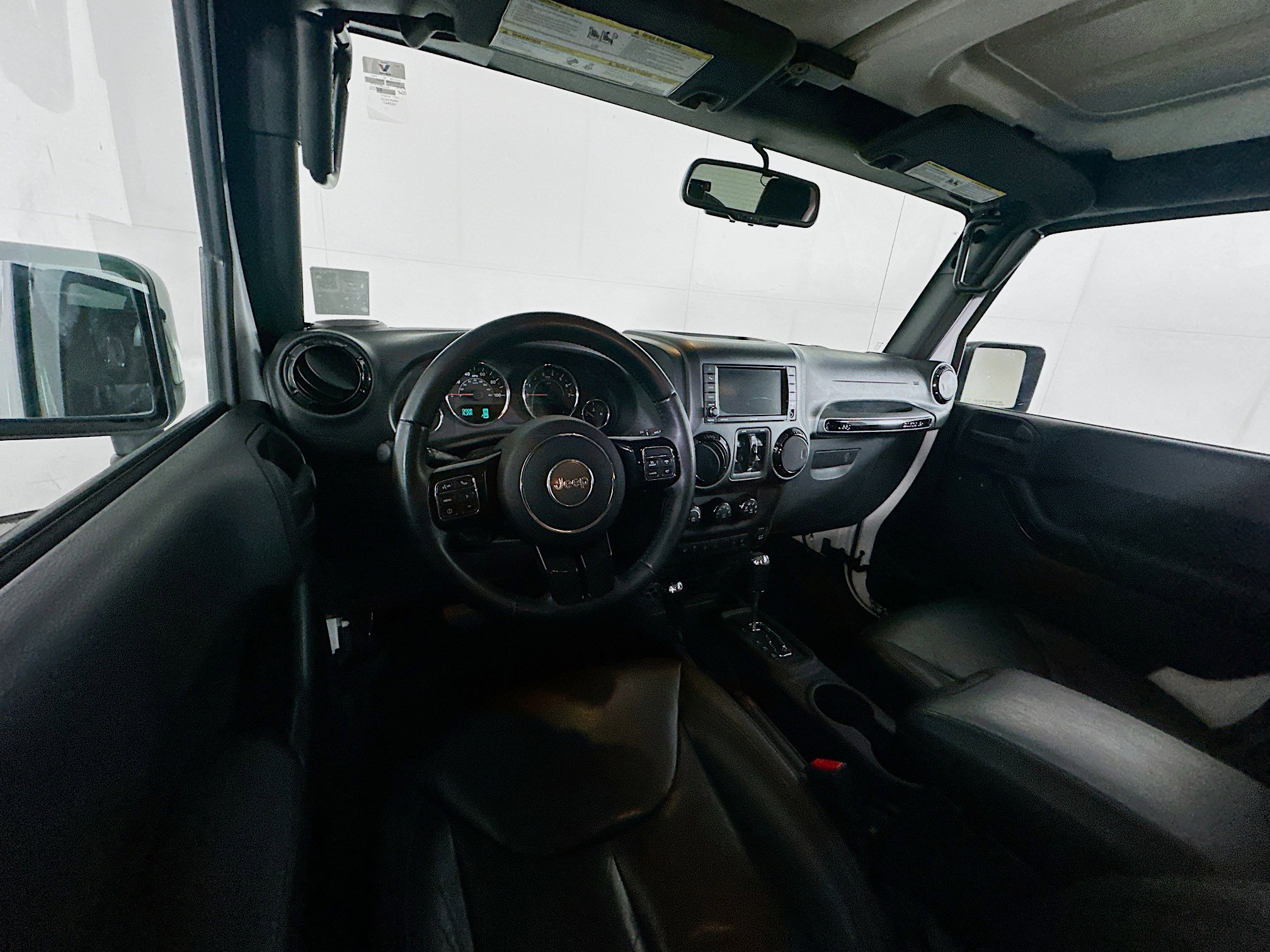 Used 2015 Jeep Wrangler Altitude image 17