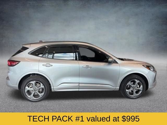 Used 2023 Ford Escape ST-Line Select w/ Tech Pack #1 AWD/4WD image 2