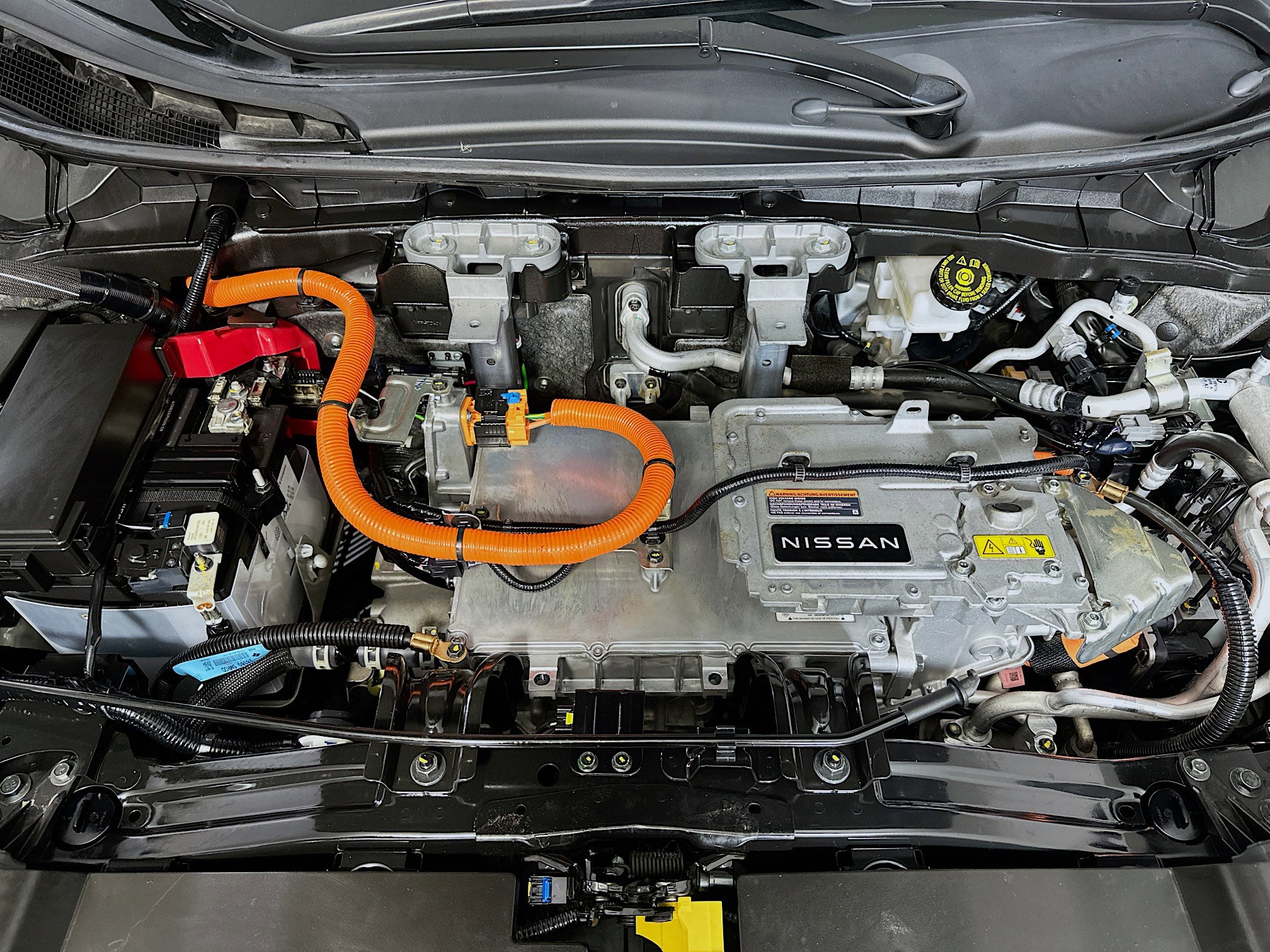 Used 2025 Nissan Ariya FWD image 34