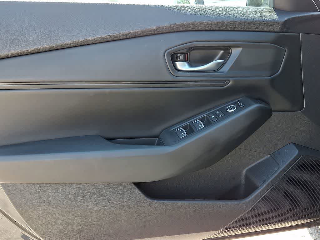 Used 2024 Honda Accord EX image 11