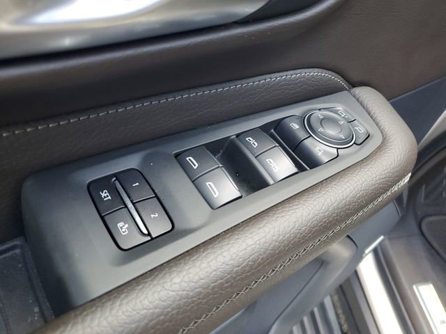 Used 2022 GMC Yukon Denali image 9