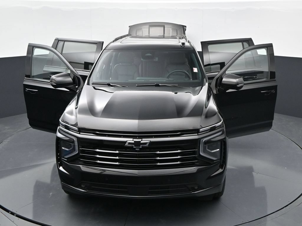 Used 2025 Chevrolet Suburban RST w/ Comfort Package AWD/4WD image 56
