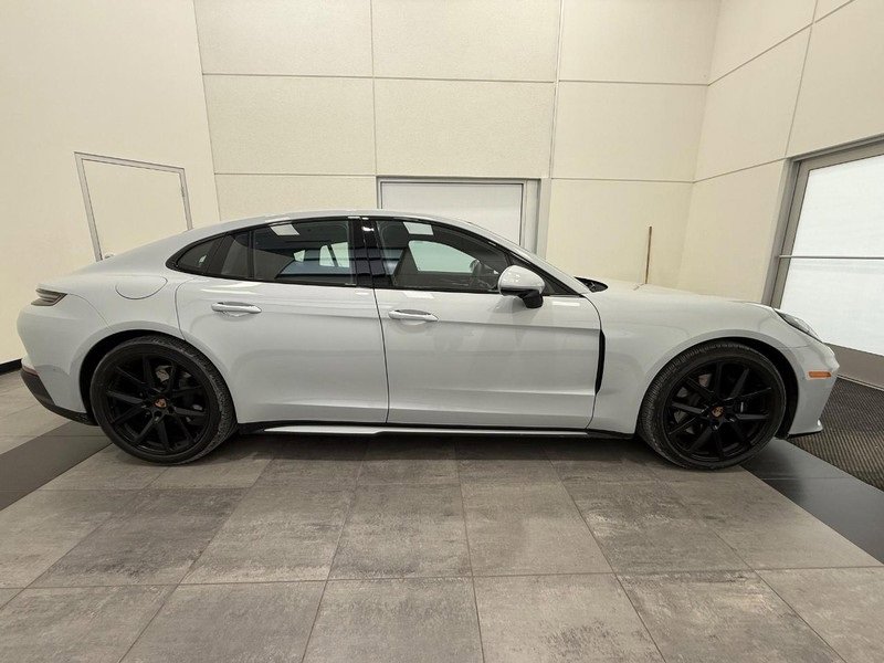 Certified 2026 Porsche Panamera 4 image 9