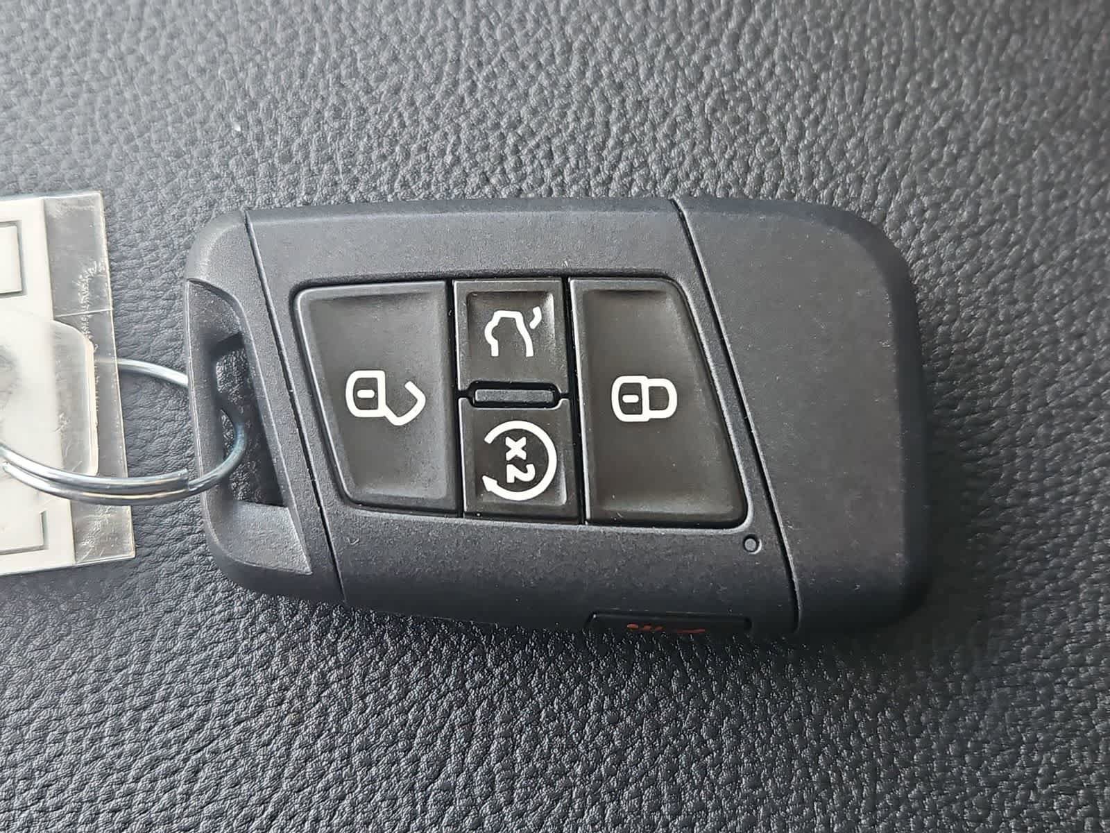 New 2026 Volkswagen Taos SEL AWD/4WD image 36