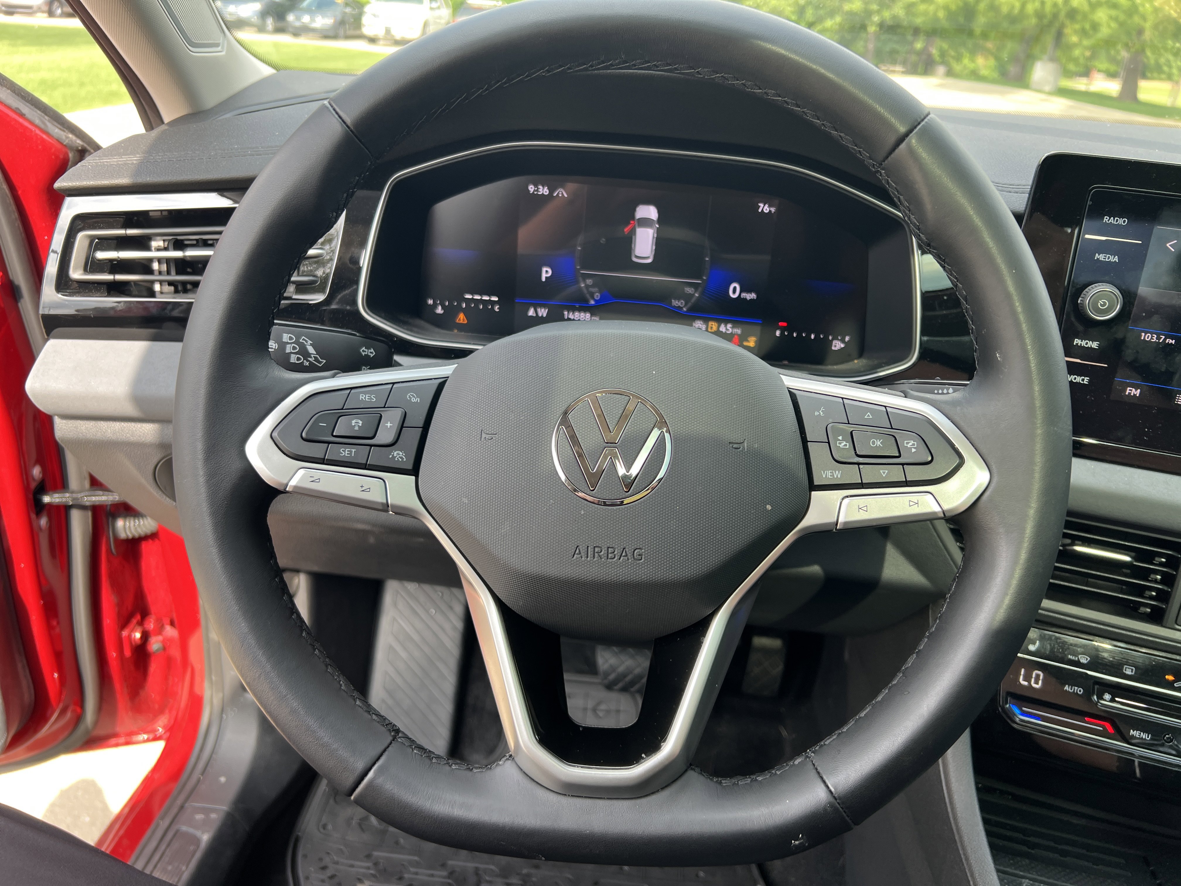 Used 2025 Volkswagen Jetta SE FWD image 16