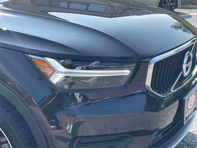 Used 2020 Volvo XC40 T5 Momentum w/ Protection Package Premier image 10