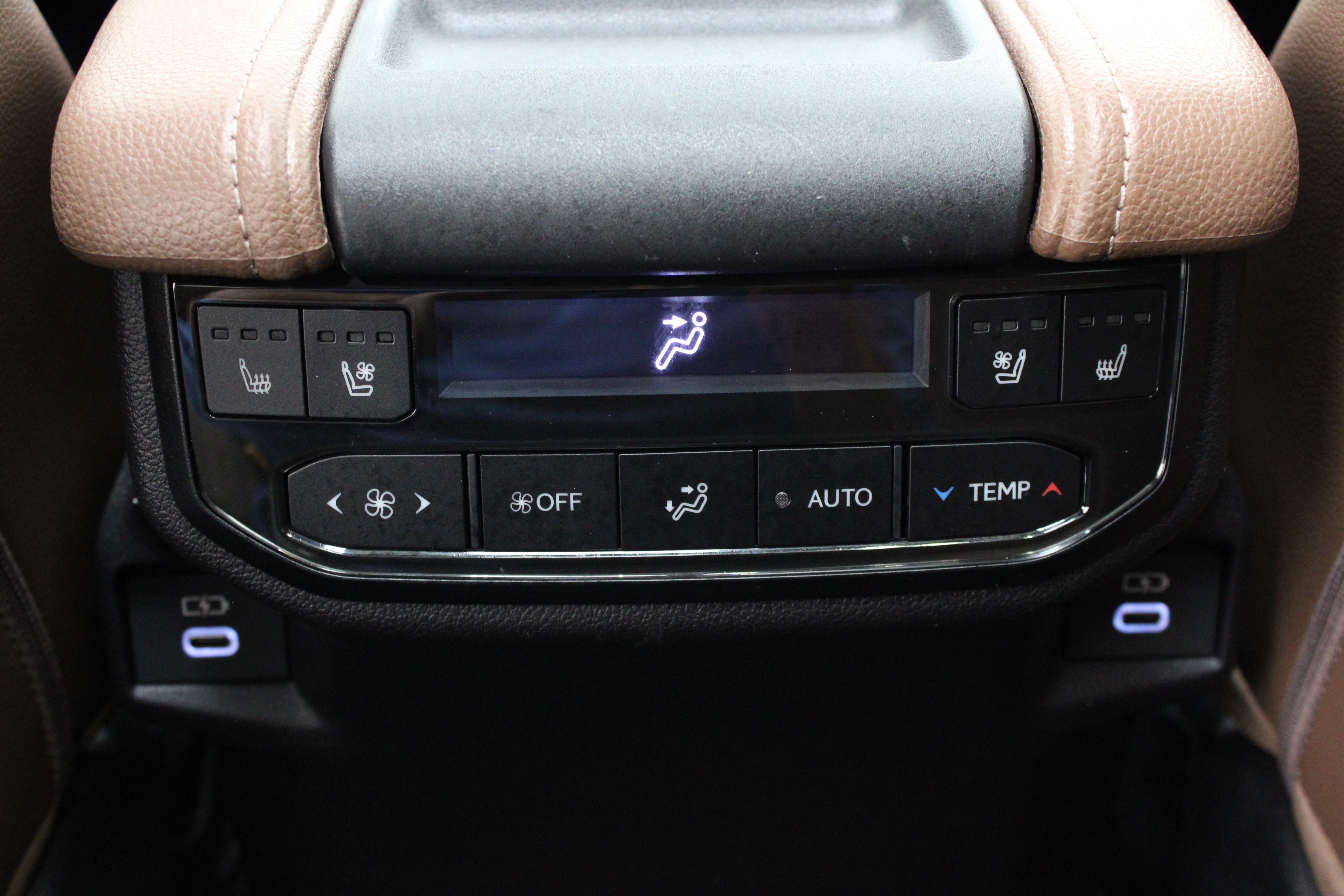 Used 2026 Toyota Grand Highlander AWD image 33