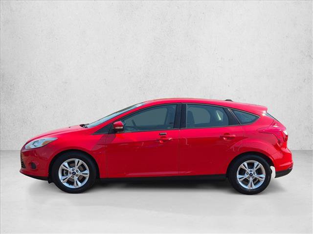 Used 2014 Ford Focus SE w/ SE Winter Package FWD image 8