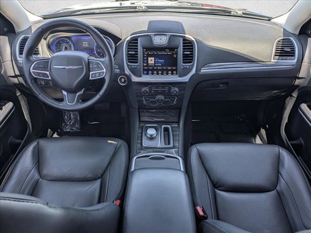 Used 2022 Chrysler 300 Touring L w/ Safetytec Plus Group RWD image 16