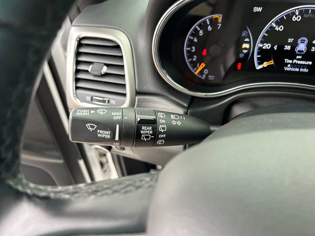 Used 2022 Jeep Grand Cherokee Laredo X image 16