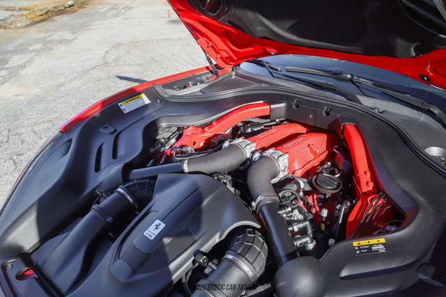 Used 2019 Ferrari Portofino image 17