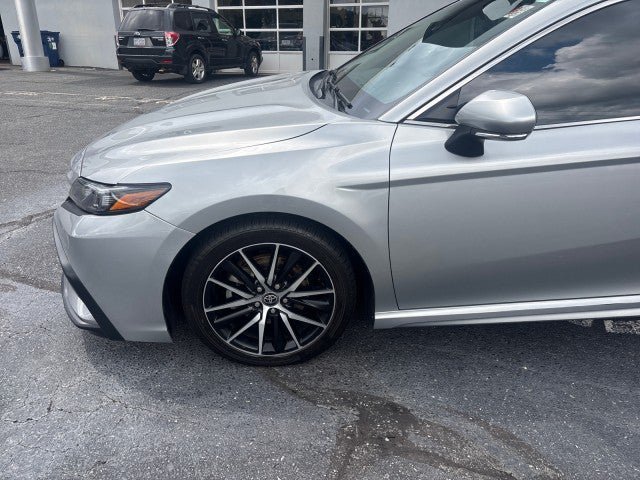 Used 2023 Toyota Camry SE AWD/4WD image 7
