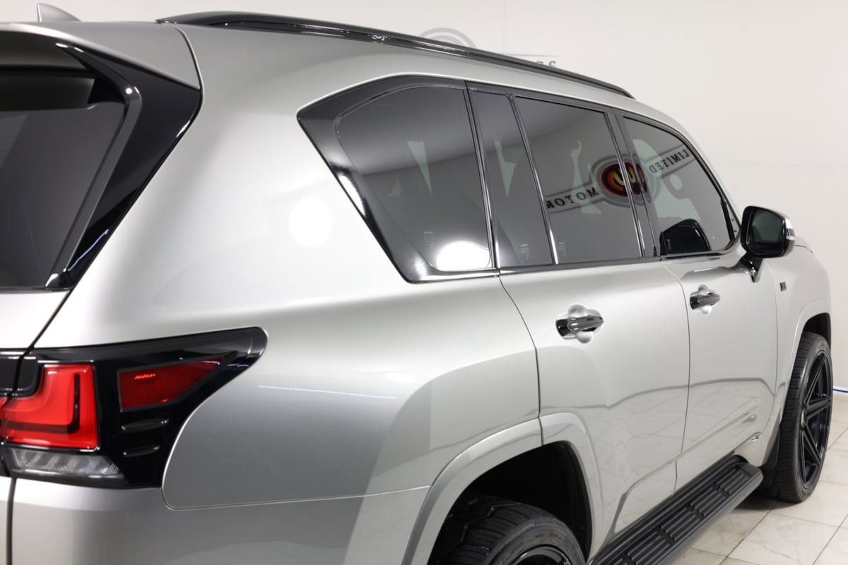 Used 2023 Lexus LX 600 F Sport w/ Accessory Package (Z1) AWD/4WD image 47