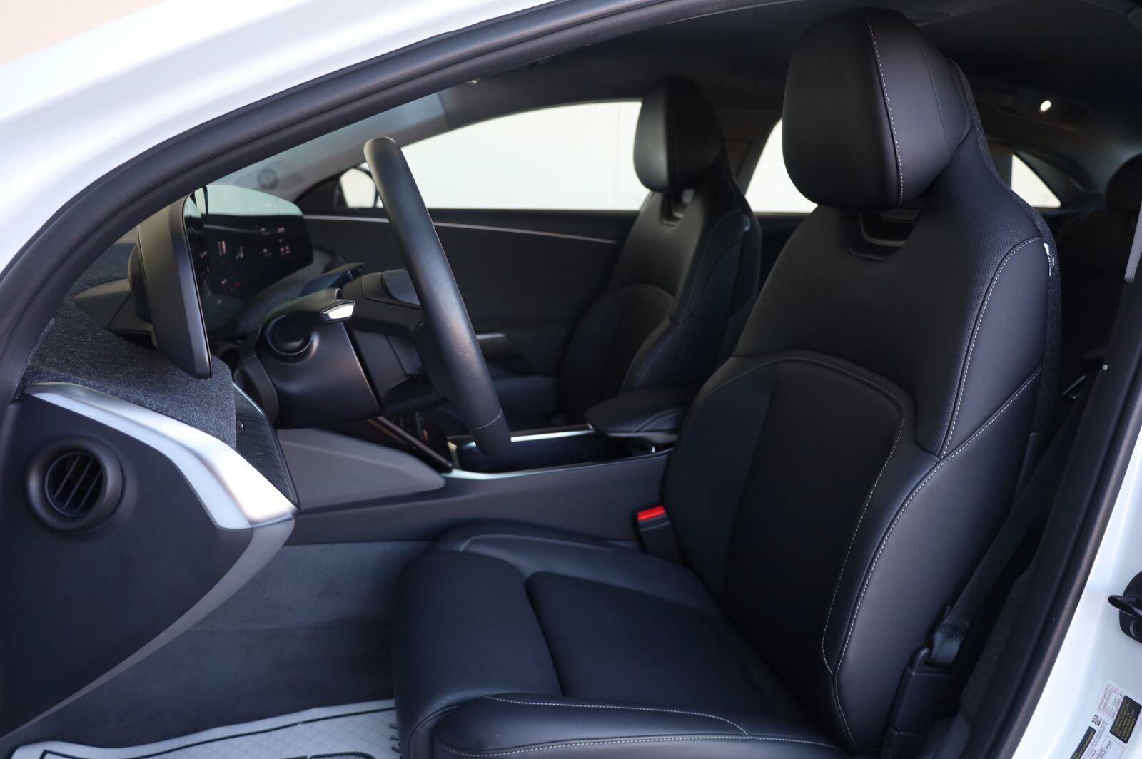 Used 2025 Lucid Air Touring AWD/4WD image 15