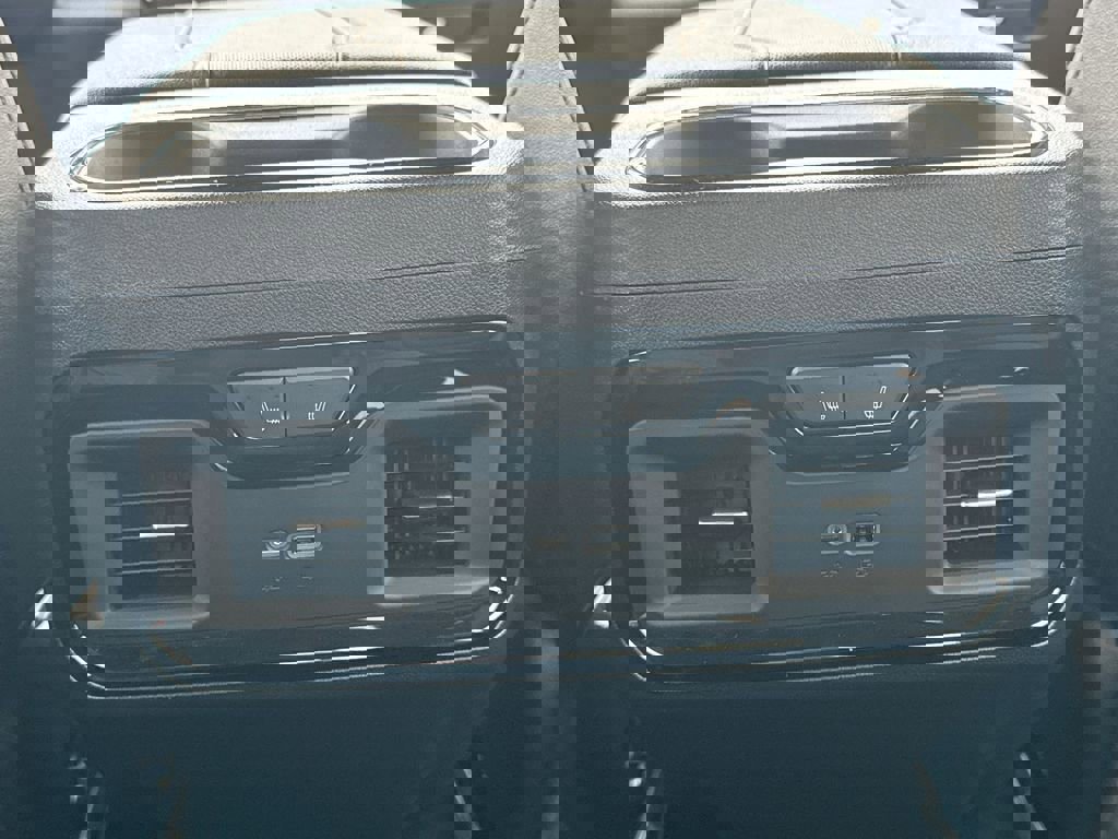 Certified 2024 GMC Sierra 1500 AT4 w/ Technology Package image 23