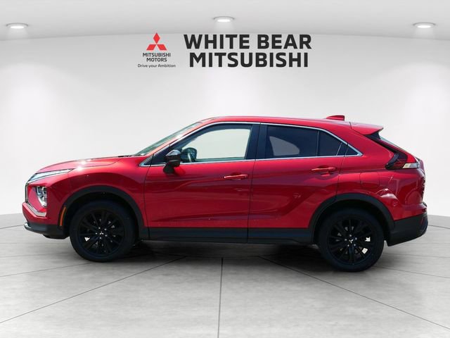 Used 2023 Mitsubishi Eclipse Cross LE AWD/4WD image 3