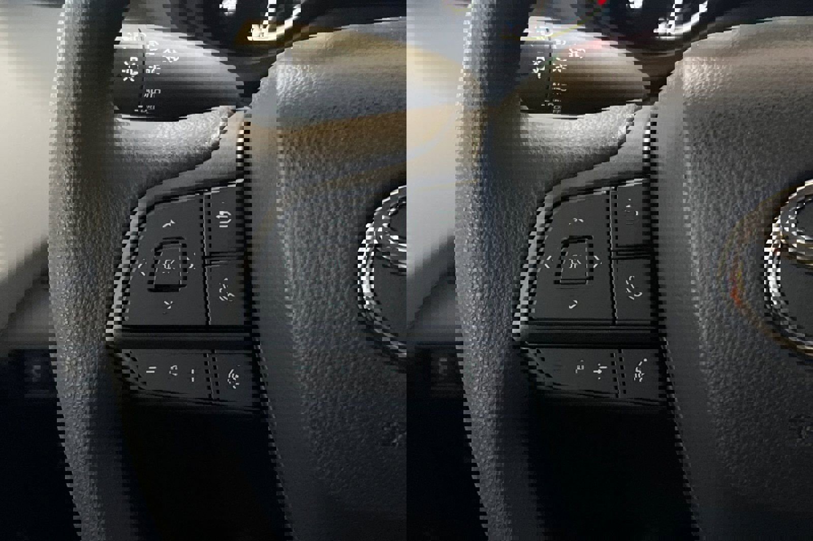 New 2026 Toyota Sienna LE image 27