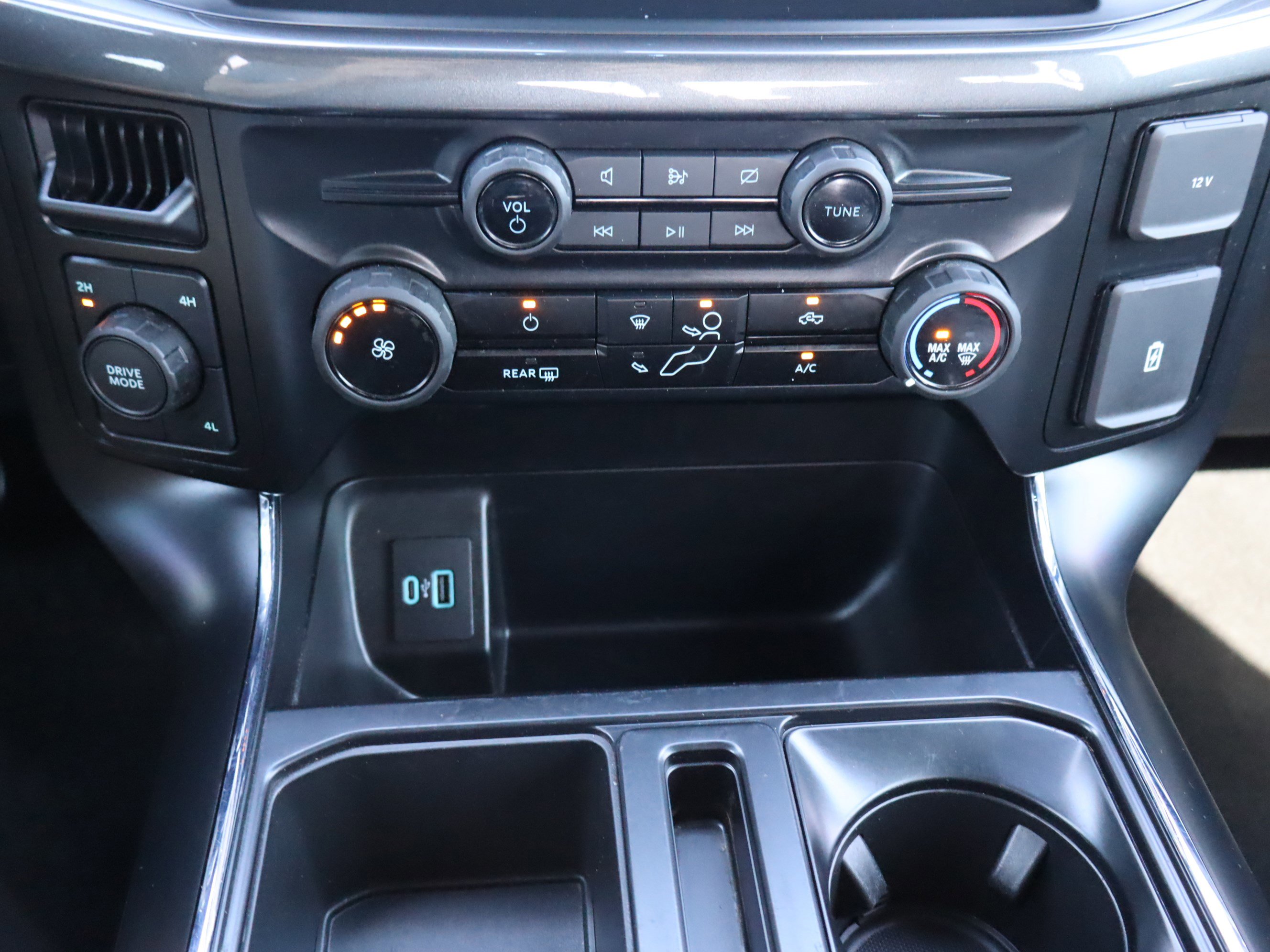 Used 2024 Ford F150 STX image 27