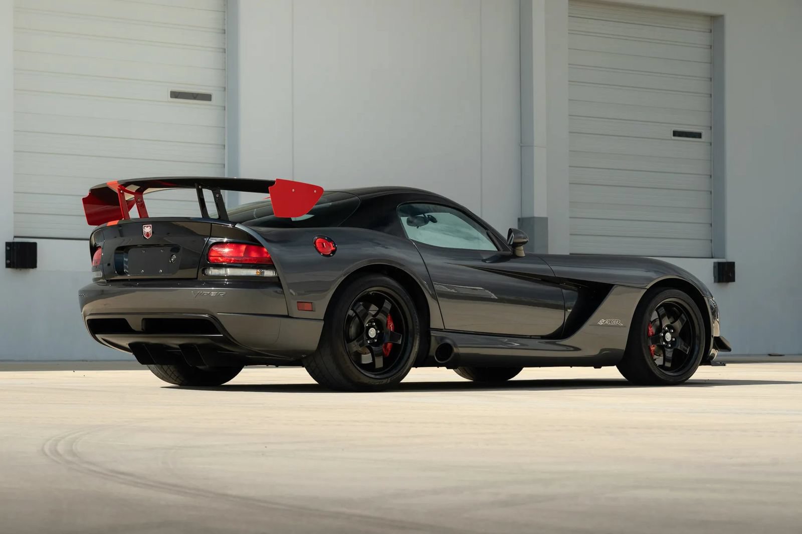 Used 2009 Dodge Viper ACR RWD image 9