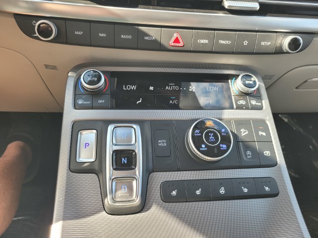 Used 2024 Hyundai Palisade Calligraphy AWD/4WD image 25