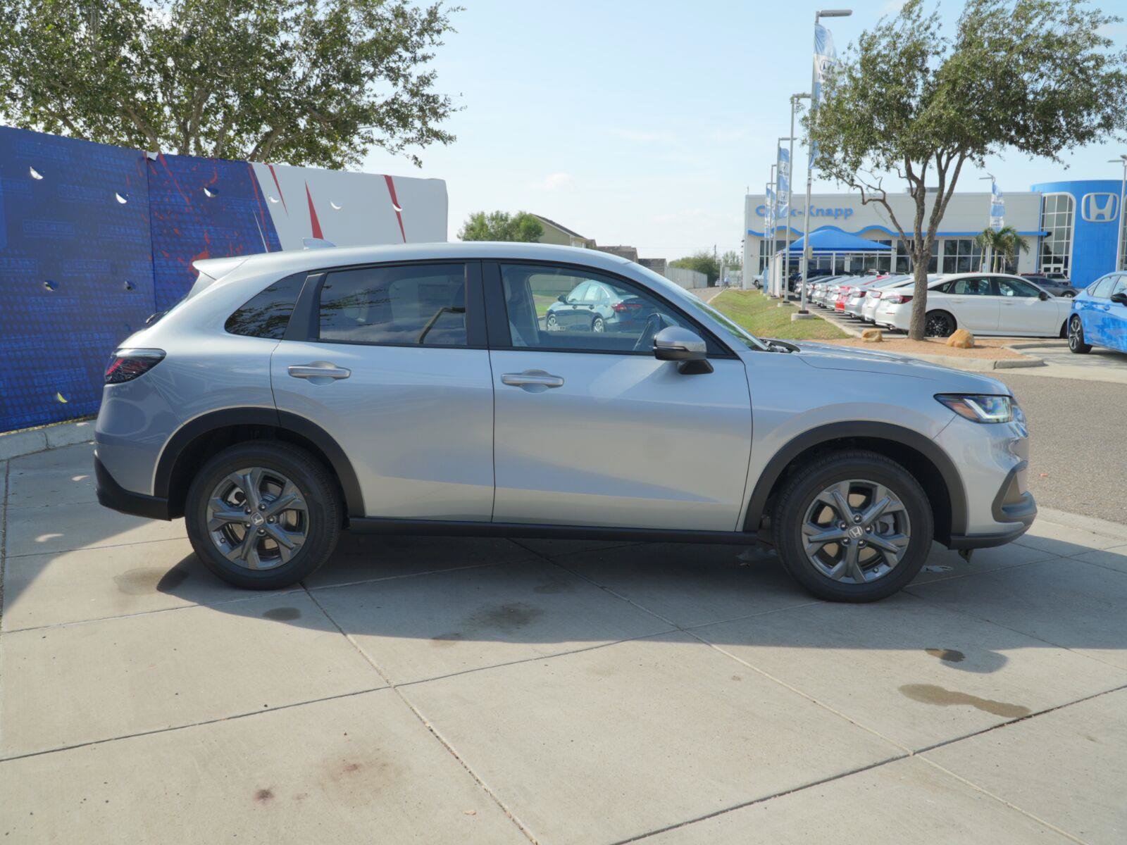 New 2027 Honda HR-V LX image 4