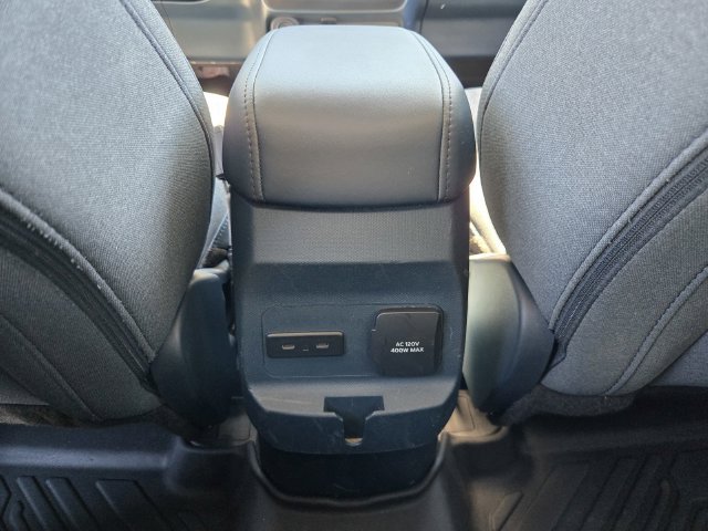 Used 2025 Ford Maverick XLT w/ XLT Luxury Package FWD image 12